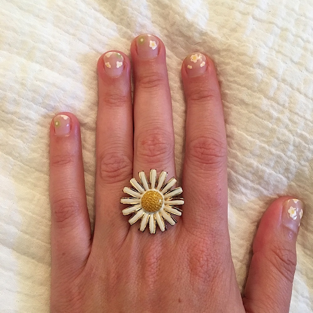 Adjustable Daisy Ring